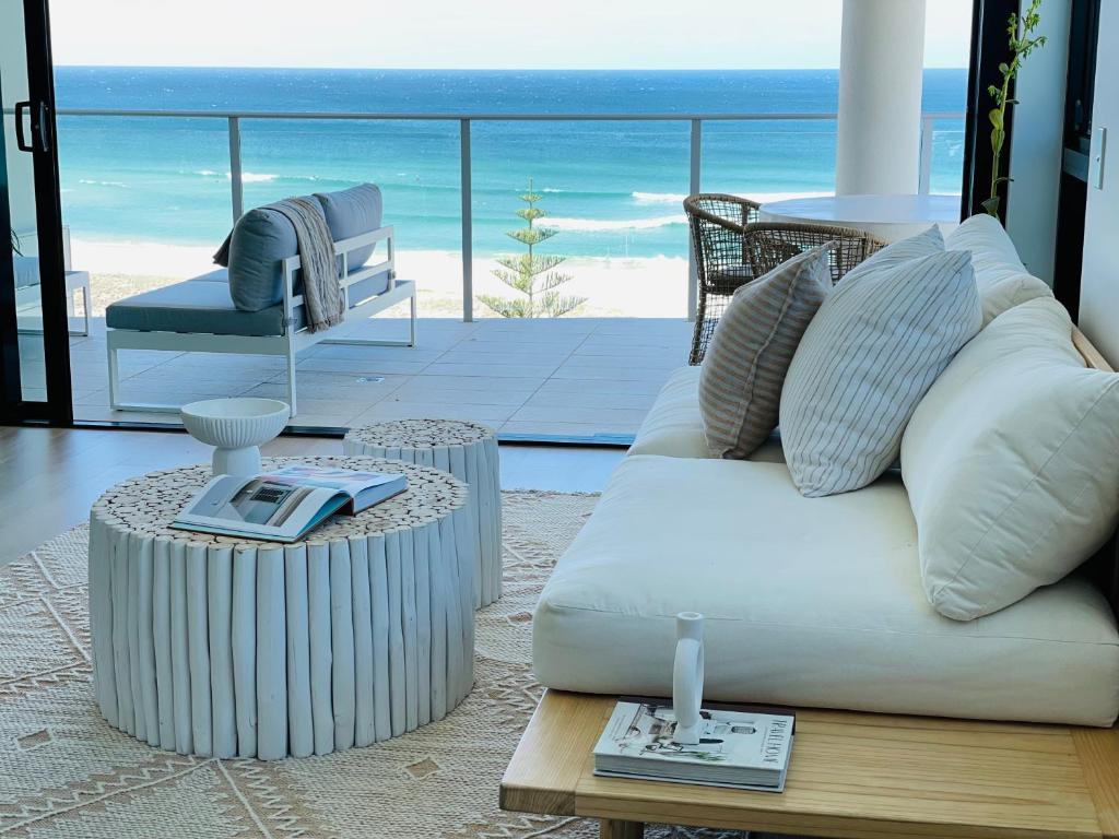 Villa Sol - Luxury 3 Bedroom Beach House